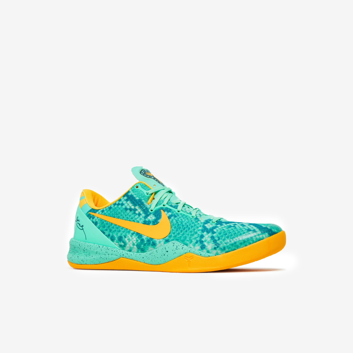 Kobe 8 'Green Glow'